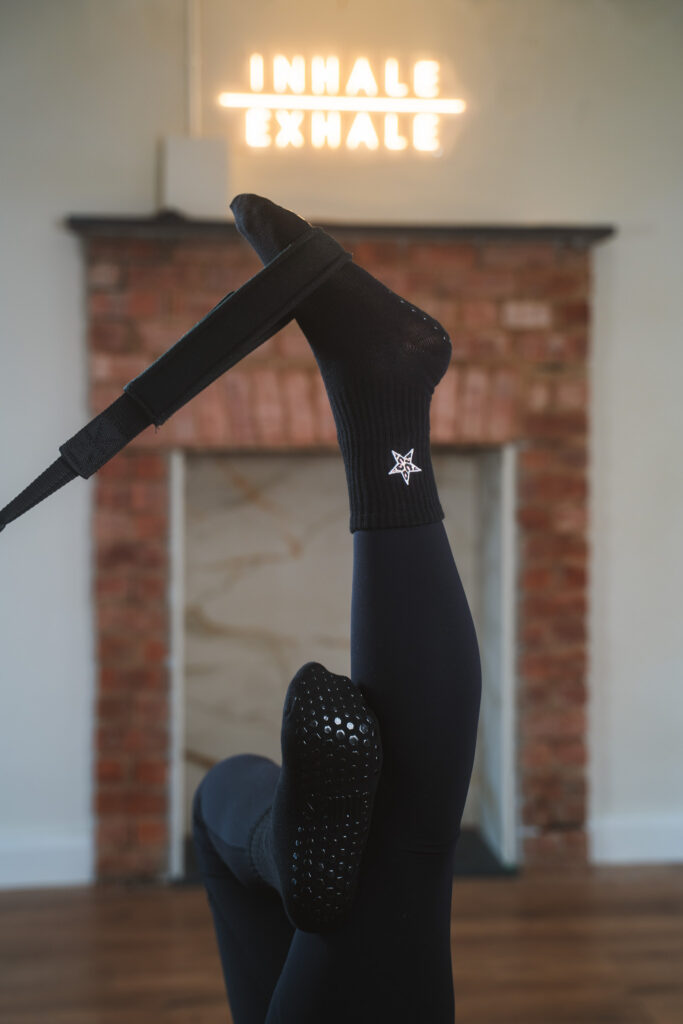 Réalta Leopard Star Sláinte Pilates Grip Sock